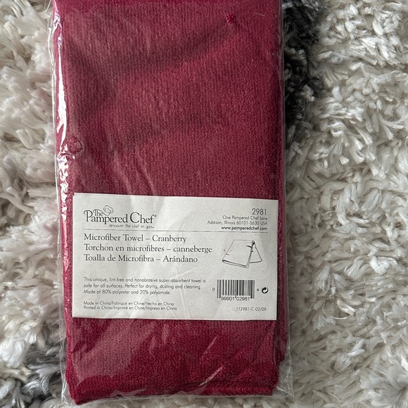 Pampered Chef Other - Pampered Chef Cranberry Microfiber Kitchen Towel